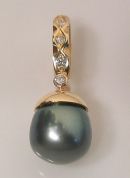 PEARL PENDANT